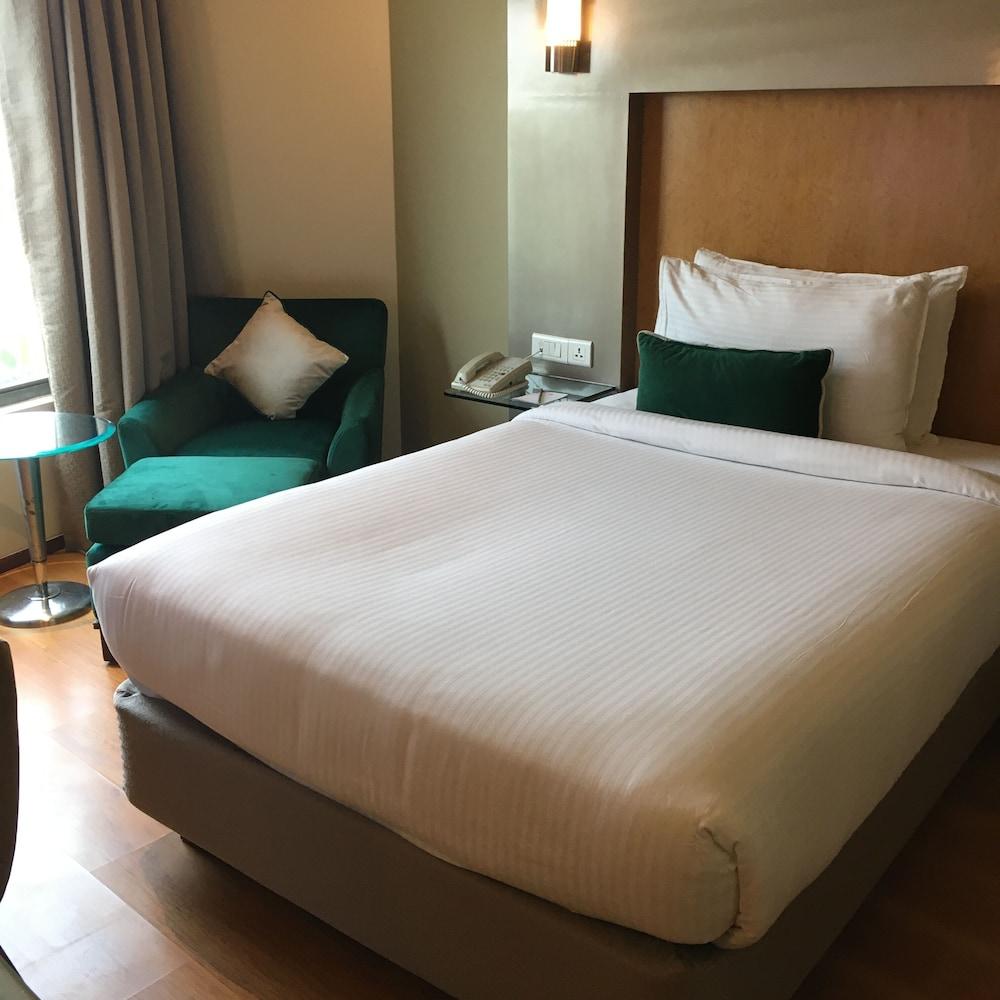 The Golkonda Hotel Hyderabad Exteriör bild